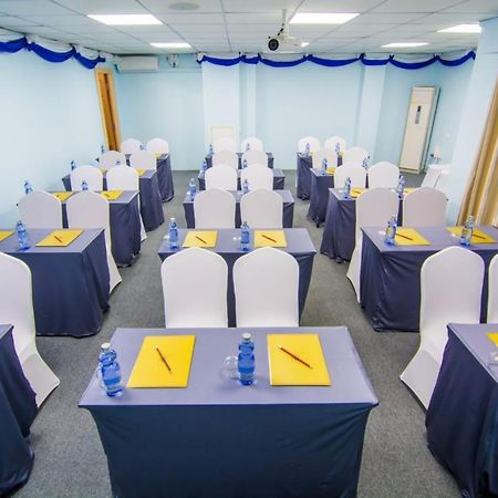 Botahtaung Hotel Yangon Extérieur photo