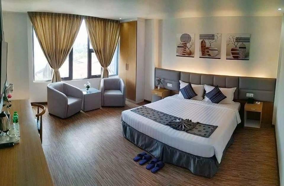 Botahtaung Hotel Yangon Extérieur photo