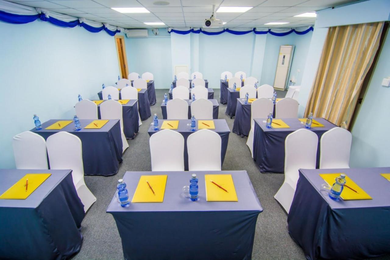 Botahtaung Hotel Yangon Extérieur photo
