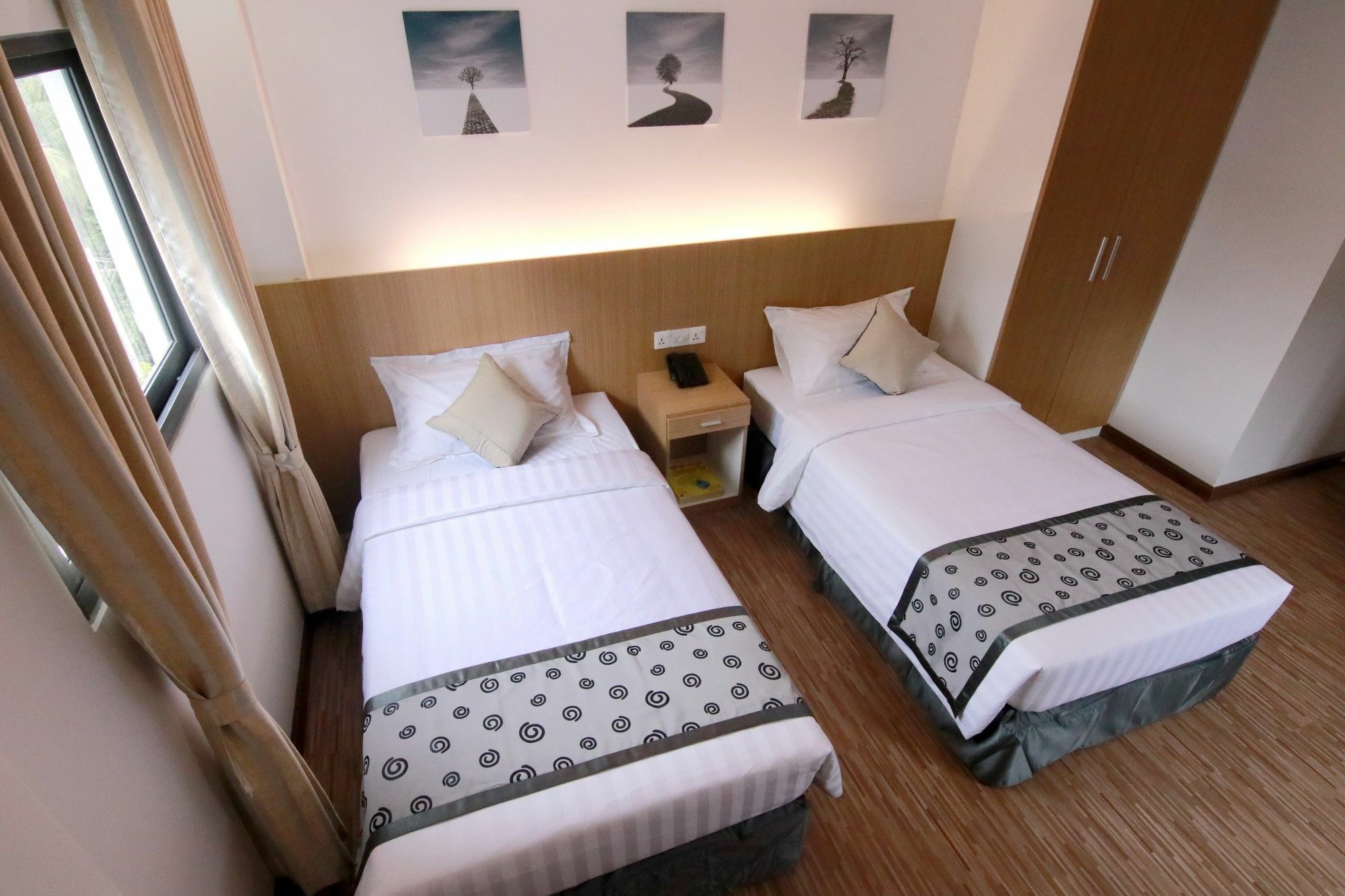 Botahtaung Hotel Yangon Extérieur photo