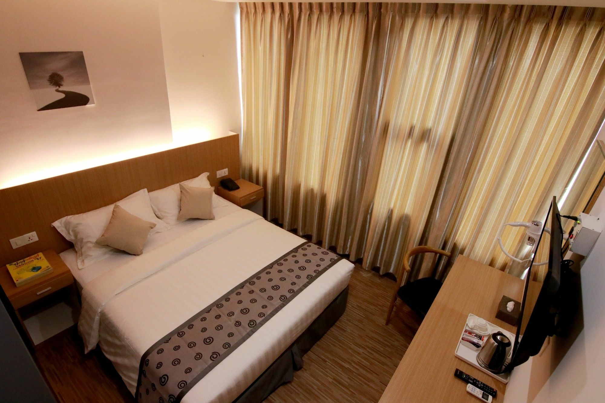 Botahtaung Hotel Yangon Extérieur photo